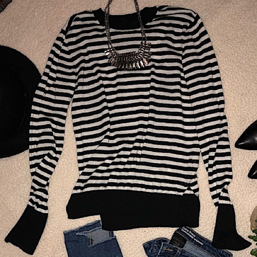 Basic sweater